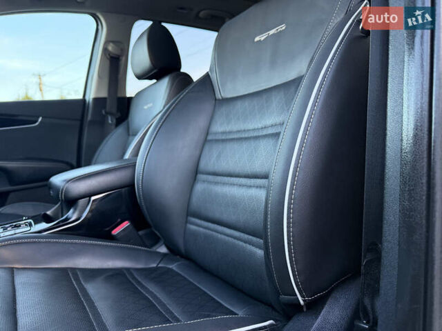 Чорний Кіа Соренто, об'ємом двигуна 2.2 л та пробігом 153 тис. км за 27900 $, фото 28 на Automoto.ua