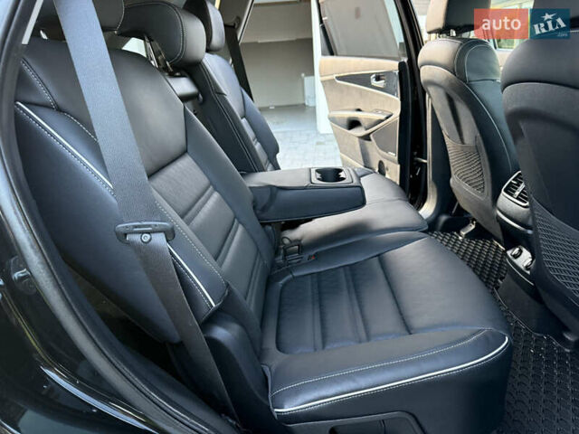 Чорний Кіа Соренто, об'ємом двигуна 2.2 л та пробігом 153 тис. км за 27900 $, фото 33 на Automoto.ua