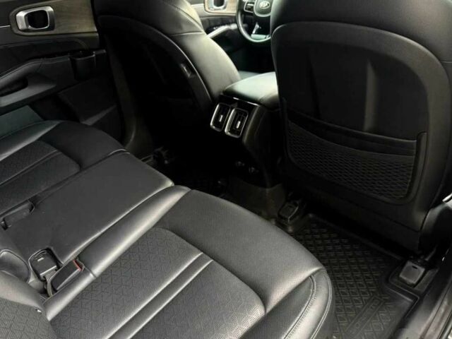 Черный Киа Соренто, объемом двигателя 0 л и пробегом 68 тыс. км за 19199 $, фото 7 на Automoto.ua