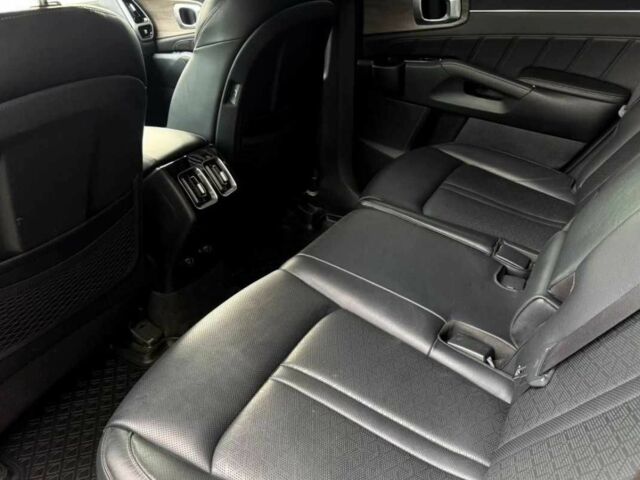 Черный Киа Соренто, объемом двигателя 0 л и пробегом 68 тыс. км за 19199 $, фото 8 на Automoto.ua