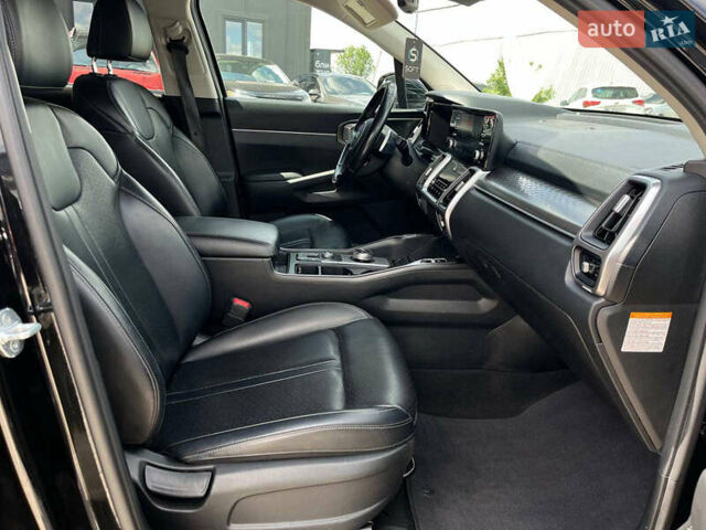 Черный Киа Соренто, объемом двигателя 1.6 л и пробегом 77 тыс. км за 28990 $, фото 44 на Automoto.ua