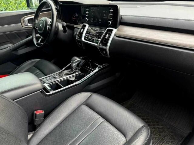 Черный Киа Соренто, объемом двигателя 0 л и пробегом 68 тыс. км за 19199 $, фото 5 на Automoto.ua