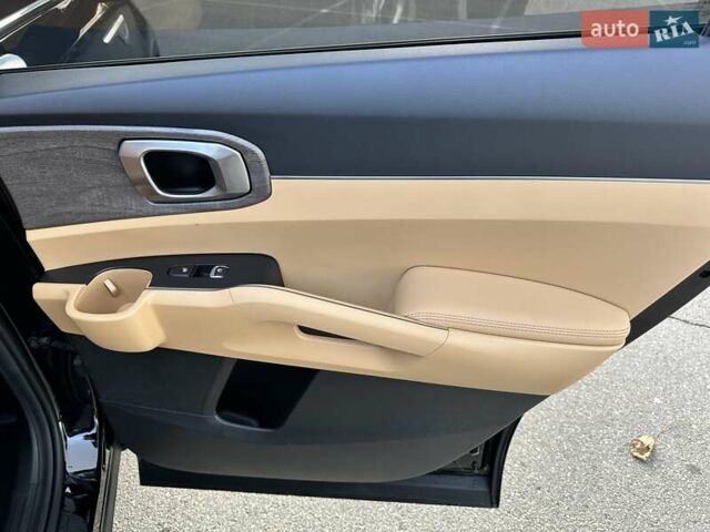 Чорний Кіа Соренто, об'ємом двигуна 2.2 л та пробігом 121 тис. км за 33500 $, фото 29 на Automoto.ua