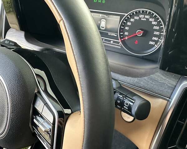 Чорний Кіа Соренто, об'ємом двигуна 2.2 л та пробігом 121 тис. км за 33500 $, фото 37 на Automoto.ua