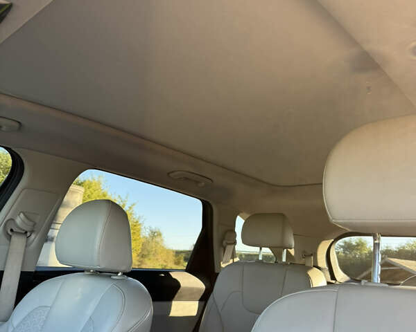 Черный Киа Соренто, объемом двигателя 1.6 л и пробегом 130 тыс. км за 30000 $, фото 11 на Automoto.ua