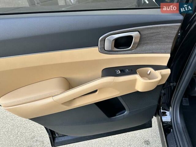 Чорний Кіа Соренто, об'ємом двигуна 2.2 л та пробігом 121 тис. км за 33500 $, фото 24 на Automoto.ua