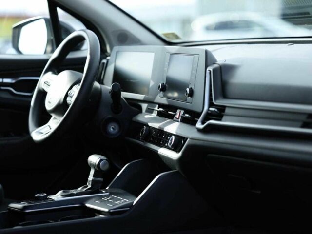 Киа Соренто 2023 в Львове на Automoto.ua Черный Киа Соренто, объемом двигателя 2.5 л и пробегом 76 тыс. км за 16700 $, фото 10 на Automoto.ua