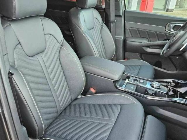 Чорний Кіа Соренто, об'ємом двигуна 2.2 л та пробігом 13 тис. км за 55000 $, фото 5 на Automoto.ua