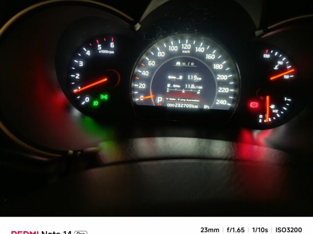 Коричневый Киа Соренто, объемом двигателя 2.2 л и пробегом 232 тыс. км за 18500 $, фото 5 на Automoto.ua