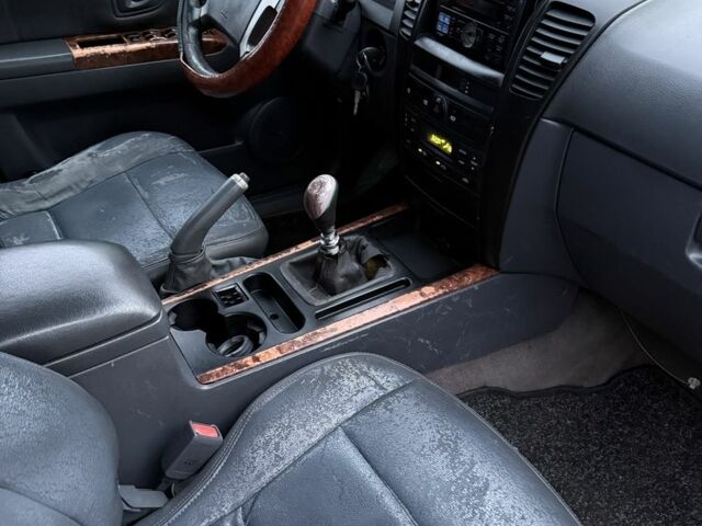 Коричневий Кіа Соренто, об'ємом двигуна 2.5 л та пробігом 280 тис. км за 3700 $, фото 6 на Automoto.ua