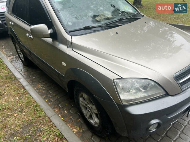 Коричневый Киа Соренто, объемом двигателя 0 л и пробегом 250 тыс. км за 3500 $, фото 1 на Automoto.ua