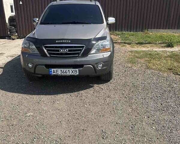 Коричневий Кіа Соренто, об'ємом двигуна 2.5 л та пробігом 240 тис. км за 8300 $, фото 1 на Automoto.ua