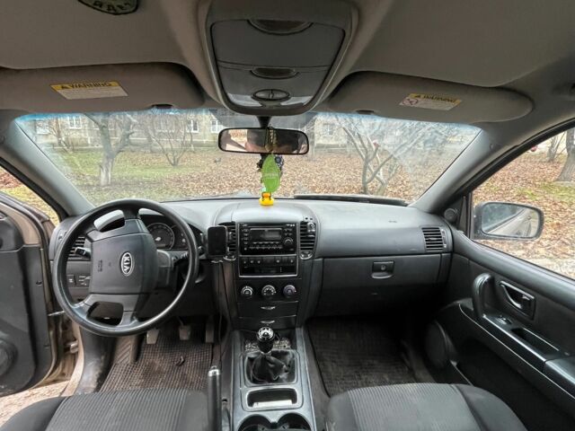 Коричневый Киа Соренто, объемом двигателя 2.5 л и пробегом 419 тыс. км за 3318 $, фото 6 на Automoto.ua