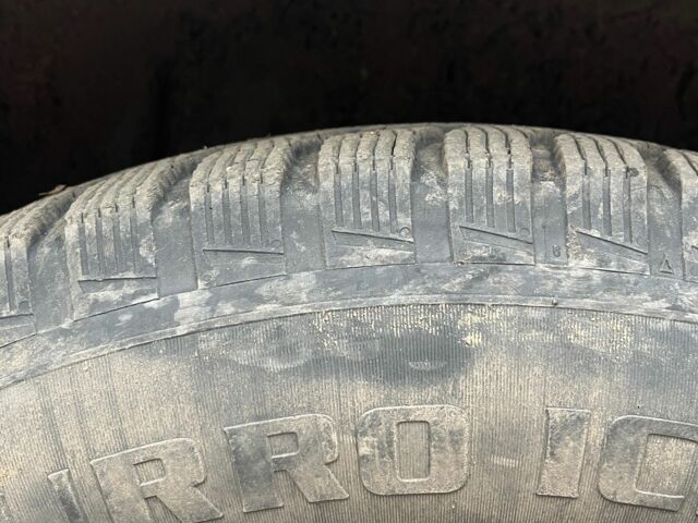 Коричневый Киа Соренто, объемом двигателя 2.5 л и пробегом 419 тыс. км за 3318 $, фото 9 на Automoto.ua