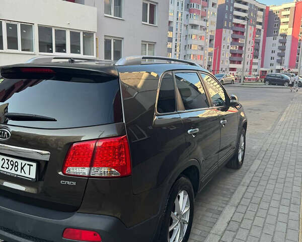 Коричневый Киа Соренто, объемом двигателя 2.2 л и пробегом 230 тыс. км за 11900 $, фото 6 на Automoto.ua