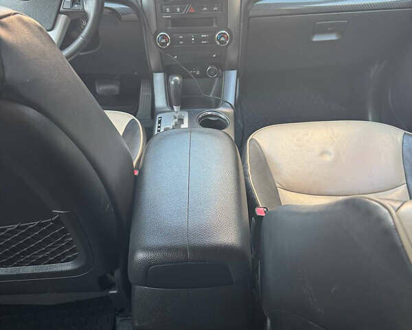 Коричневый Киа Соренто, объемом двигателя 2.2 л и пробегом 230 тыс. км за 11900 $, фото 12 на Automoto.ua