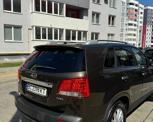 Коричневый Киа Соренто, объемом двигателя 2.2 л и пробегом 230 тыс. км за 11900 $, фото 1 на Automoto.ua