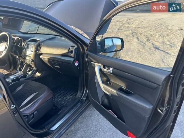 Коричневий Кіа Соренто, об'ємом двигуна 2.2 л та пробігом 232 тис. км за 11700 $, фото 14 на Automoto.ua