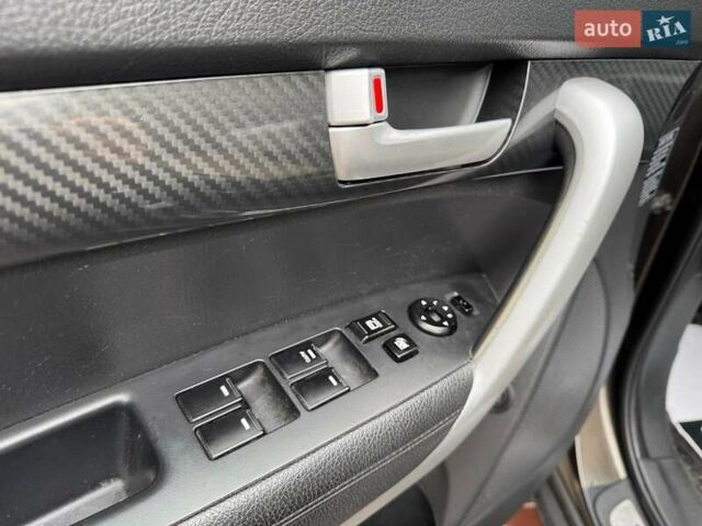 Коричневый Киа Соренто, объемом двигателя 2.2 л и пробегом 156 тыс. км за 12990 $, фото 16 на Automoto.ua