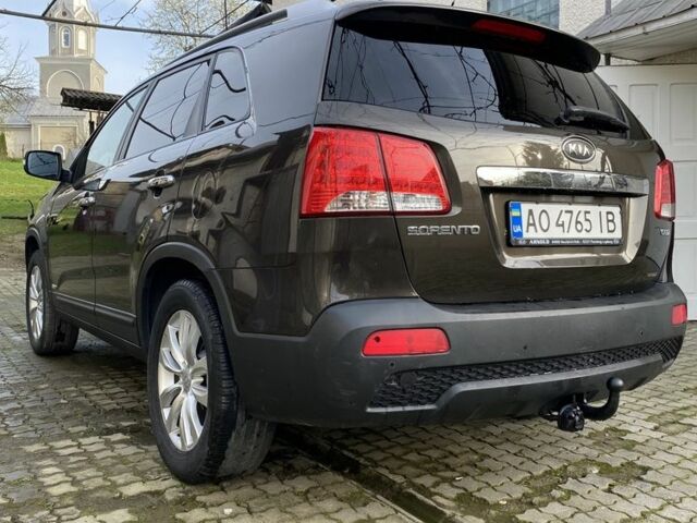 Коричневий Кіа Соренто, об'ємом двигуна 2.2 л та пробігом 207 тис. км за 11800 $, фото 4 на Automoto.ua