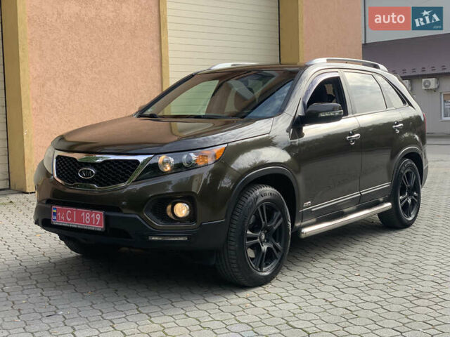 Коричневий Кіа Соренто, об'ємом двигуна 2.2 л та пробігом 227 тис. км за 13900 $, фото 1 на Automoto.ua