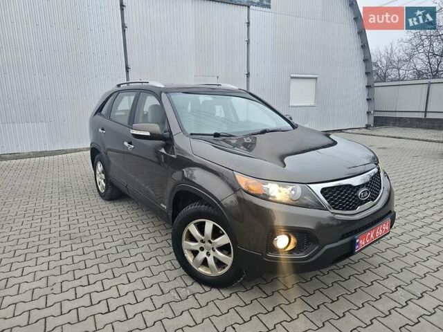 Коричневий Кіа Соренто, об'ємом двигуна 2.2 л та пробігом 265 тис. км за 10999 $, фото 15 на Automoto.ua