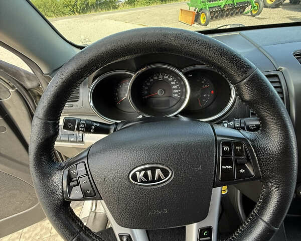 Коричневий Кіа Соренто, об'ємом двигуна 2.2 л та пробігом 249 тис. км за 13900 $, фото 7 на Automoto.ua