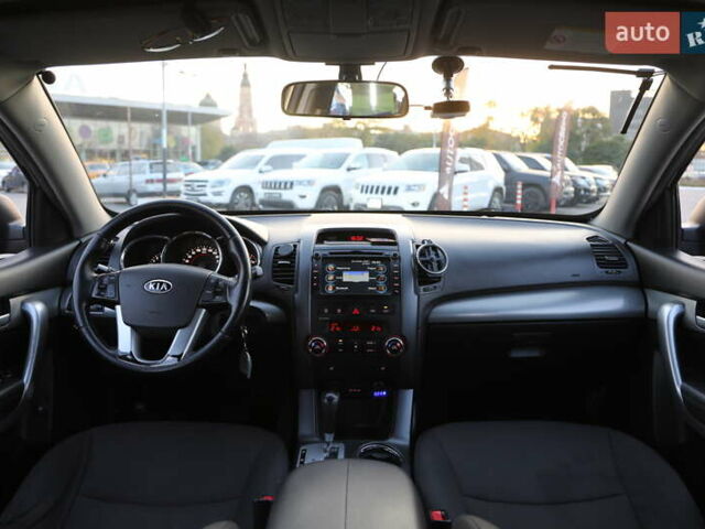 Коричневий Кіа Соренто, об'ємом двигуна 2.4 л та пробігом 119 тис. км за 13000 $, фото 11 на Automoto.ua