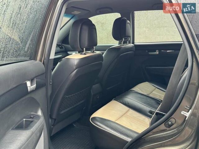 Коричневый Киа Соренто, объемом двигателя 2.2 л и пробегом 156 тыс. км за 12990 $, фото 12 на Automoto.ua