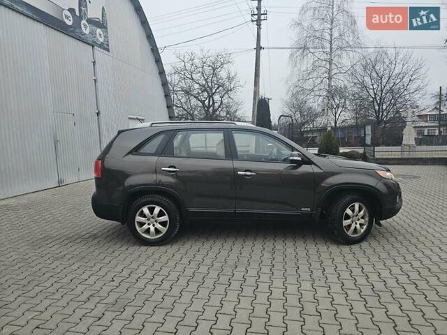 Коричневий Кіа Соренто, об'ємом двигуна 2.2 л та пробігом 265 тис. км за 10999 $, фото 17 на Automoto.ua