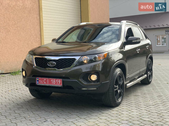 Коричневий Кіа Соренто, об'ємом двигуна 2.2 л та пробігом 227 тис. км за 13900 $, фото 2 на Automoto.ua