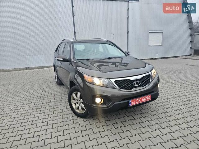 Коричневий Кіа Соренто, об'ємом двигуна 2.2 л та пробігом 265 тис. км за 10999 $, фото 13 на Automoto.ua