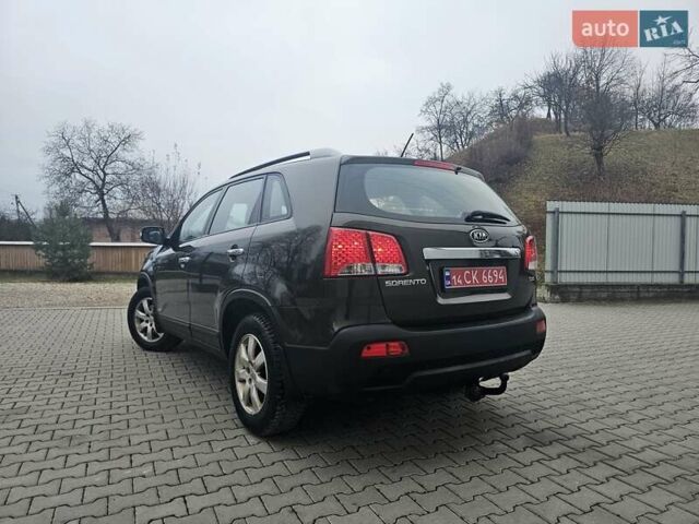 Коричневий Кіа Соренто, об'ємом двигуна 2.2 л та пробігом 265 тис. км за 10999 $, фото 24 на Automoto.ua