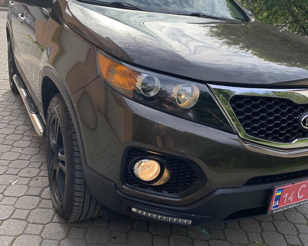 Коричневий Кіа Соренто, об'ємом двигуна 2.2 л та пробігом 227 тис. км за 13900 $, фото 11 на Automoto.ua