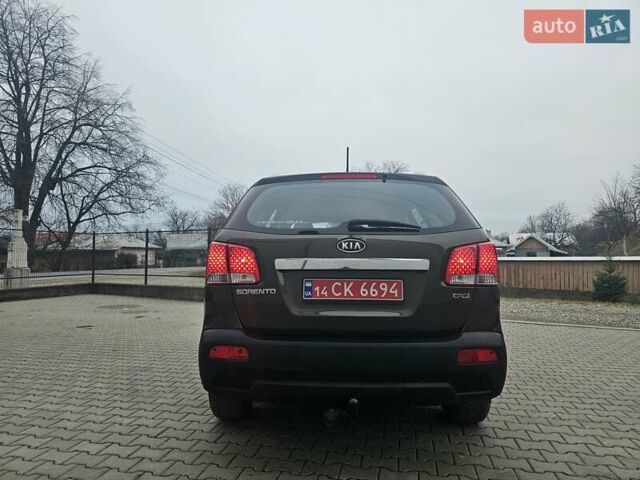 Коричневий Кіа Соренто, об'ємом двигуна 2.2 л та пробігом 265 тис. км за 10999 $, фото 22 на Automoto.ua
