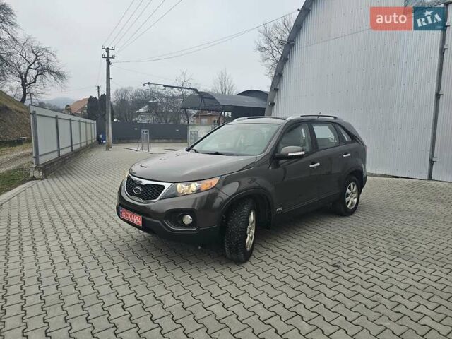 Коричневий Кіа Соренто, об'ємом двигуна 2.2 л та пробігом 265 тис. км за 10999 $, фото 2 на Automoto.ua