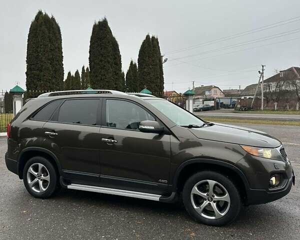 Коричневий Кіа Соренто, об'ємом двигуна 2.2 л та пробігом 300 тис. км за 12300 $, фото 2 на Automoto.ua