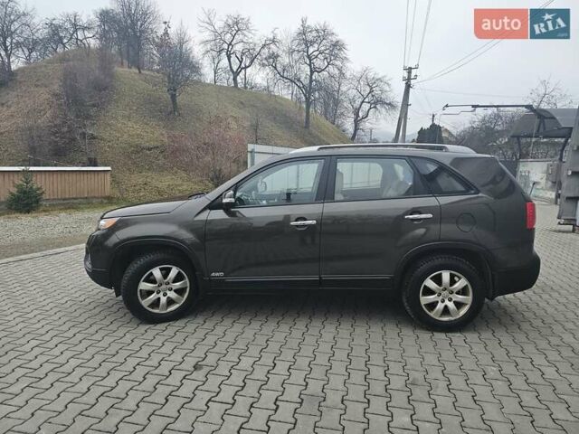 Коричневий Кіа Соренто, об'ємом двигуна 2.2 л та пробігом 265 тис. км за 10999 $, фото 25 на Automoto.ua