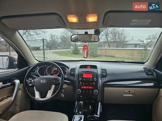 Коричневий Кіа Соренто, об'ємом двигуна 2.2 л та пробігом 265 тис. км за 10999 $, фото 51 на Automoto.ua