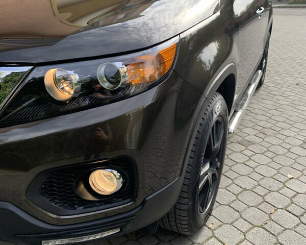 Коричневий Кіа Соренто, об'ємом двигуна 2.2 л та пробігом 227 тис. км за 13900 $, фото 10 на Automoto.ua