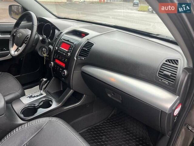 Коричневый Киа Соренто, объемом двигателя 2.2 л и пробегом 258 тыс. км за 13300 $, фото 54 на Automoto.ua