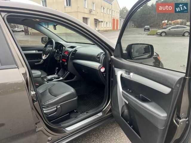 Коричневый Киа Соренто, объемом двигателя 2.2 л и пробегом 258 тыс. км за 13300 $, фото 50 на Automoto.ua