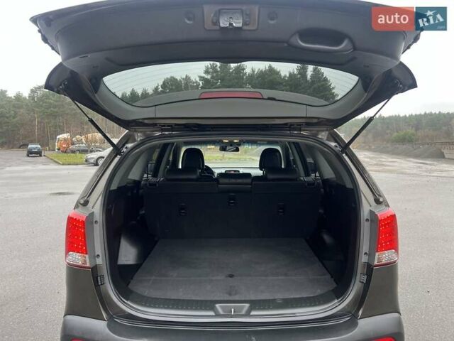 Коричневый Киа Соренто, объемом двигателя 2.2 л и пробегом 258 тыс. км за 13300 $, фото 71 на Automoto.ua