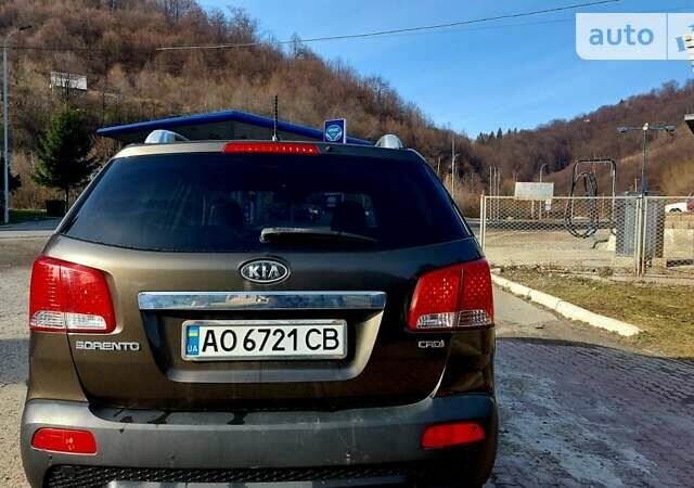 Коричневый Киа Соренто, объемом двигателя 2.2 л и пробегом 220 тыс. км за 11000 $, фото 3 на Automoto.ua