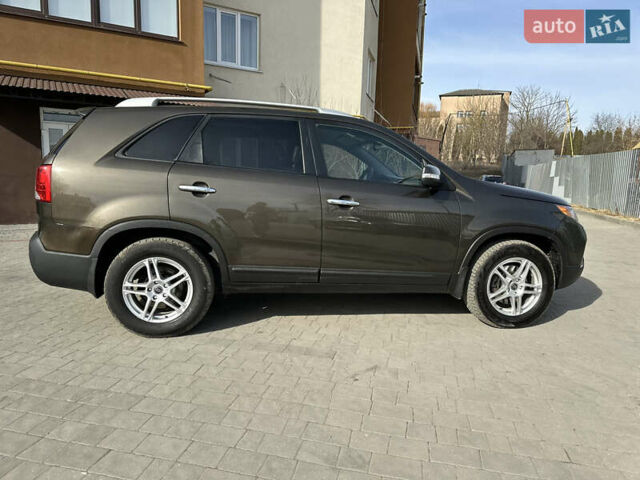 Коричневый Киа Соренто, объемом двигателя 2.2 л и пробегом 197 тыс. км за 12400 $, фото 14 на Automoto.ua