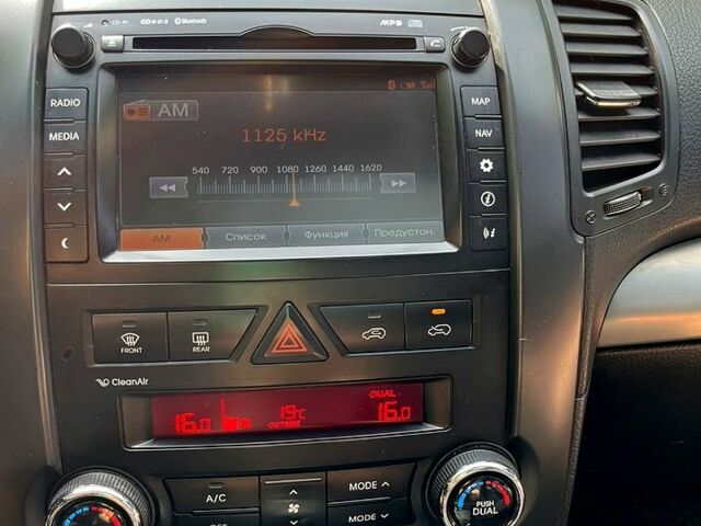 Коричневый Киа Соренто, объемом двигателя 22 л и пробегом 222 тыс. км за 13000 $, фото 4 на Automoto.ua