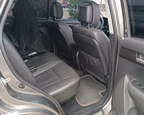 Коричневый Киа Соренто, объемом двигателя 2 л и пробегом 201 тыс. км за 14500 $, фото 17 на Automoto.ua