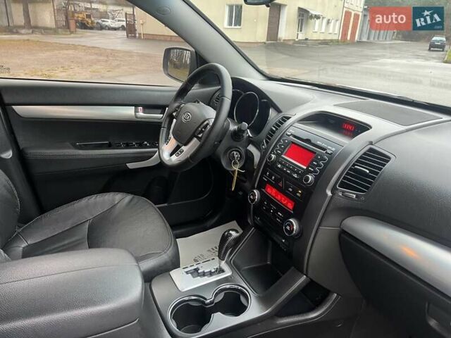 Коричневый Киа Соренто, объемом двигателя 2.2 л и пробегом 258 тыс. км за 13300 $, фото 56 на Automoto.ua