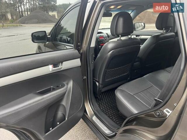 Коричневый Киа Соренто, объемом двигателя 2.2 л и пробегом 258 тыс. км за 13300 $, фото 64 на Automoto.ua