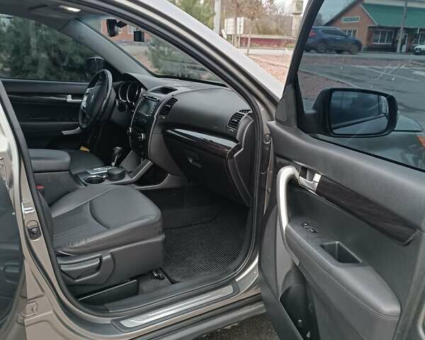 Коричневый Киа Соренто, объемом двигателя 2 л и пробегом 201 тыс. км за 14500 $, фото 13 на Automoto.ua